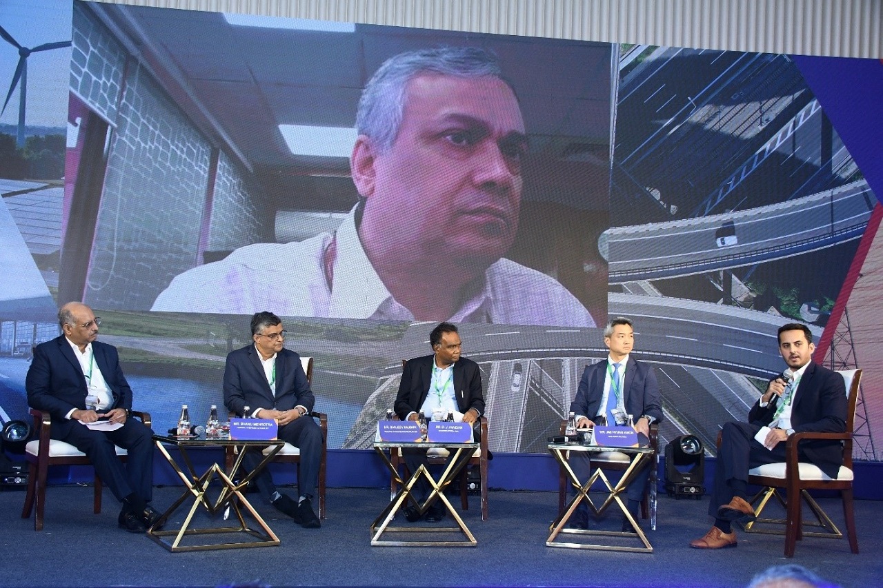 Panel Discussion on MDBs: A take on Indian Infrastructure Industry and the Way Forward at NaBFID Infrastructure Conclave 2024 Panel Members and Moderator (L-R): Mr. Baldeo Purushartha, IAS, Joint Secretary, DEA (through virtual conferencing), Mr. Bhanu Mehrotra, Principal Investment Officer, IFC, Mr. Sanjeev Kaushik, Principal Finance Sector Specialist, ADB, Mr. Jae Hyung KWON, Head South Asia, MIGA, Dr. D J Pandian, Director General, NDB and Mr. Tushar Arora, Senior Financial Sector Specialist, The World Bank Group